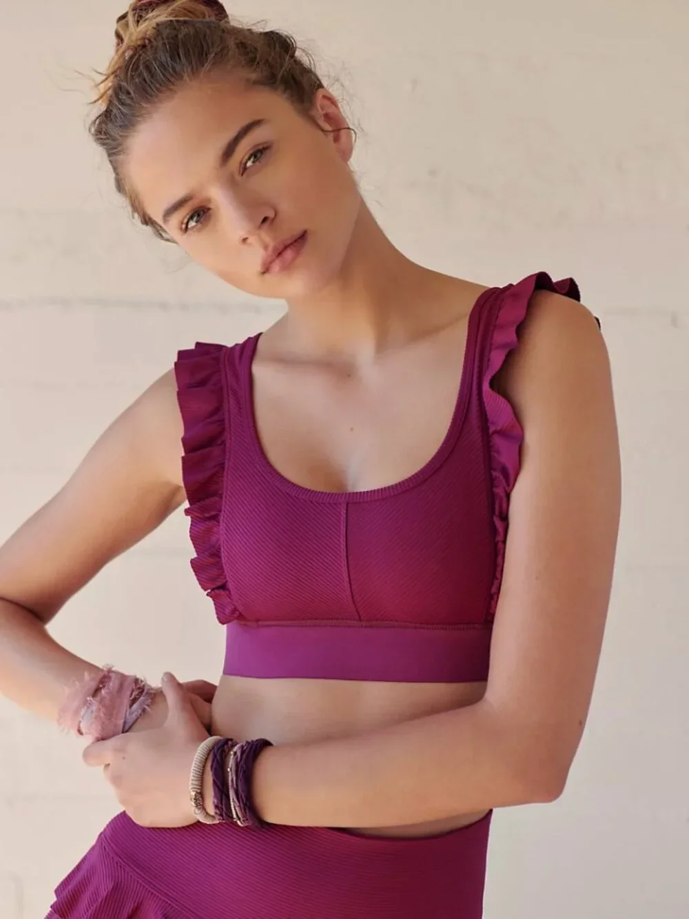 Free People note model